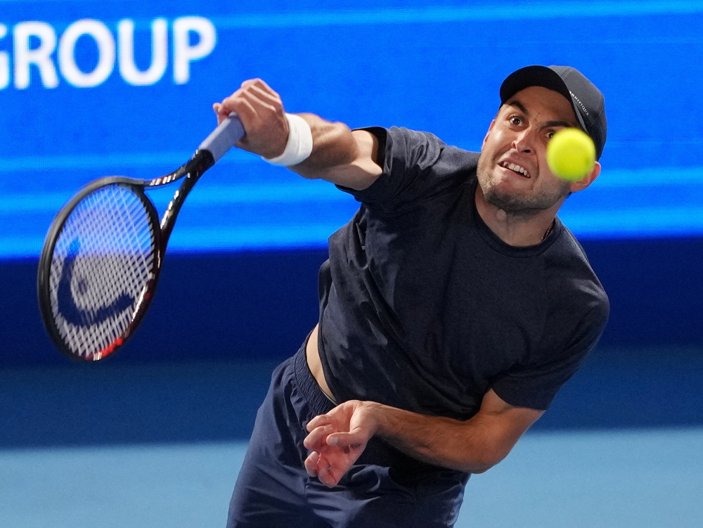 日本网球队爆冷法国网球队，克耶高斯完成帽子戏法