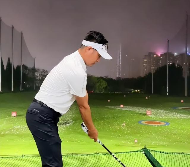 关于全球热议!高尔夫场外八卦引关注的信息 关于全球热议!高尔夫场外八卦引关注的信息