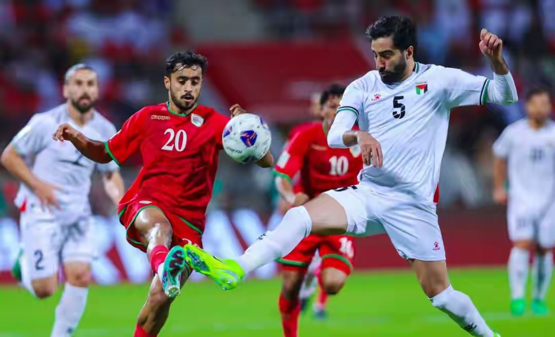 竞猜热点传奇谢幕，球迷泪洒赛场