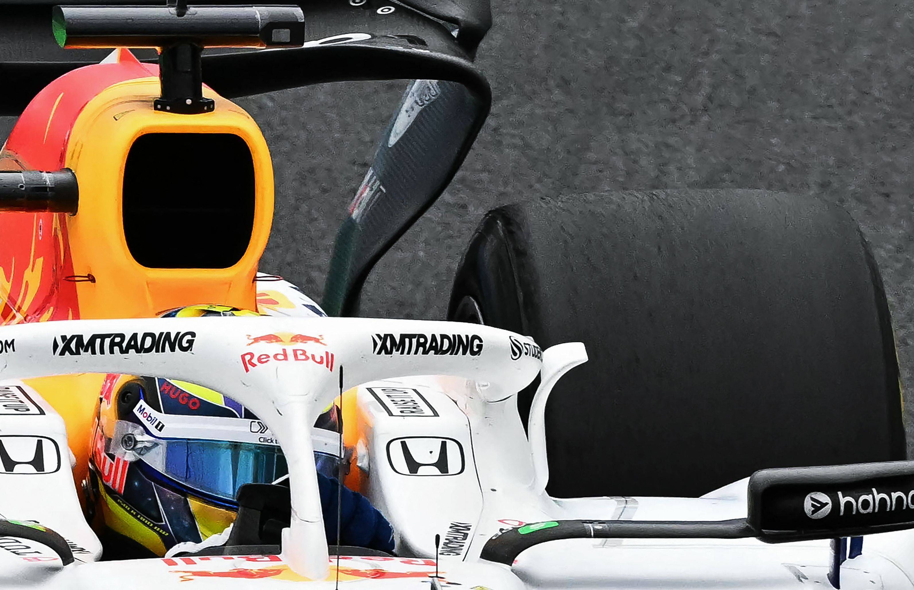 梅赛德斯横扫红牛二队，皮亚斯特里扛起全队