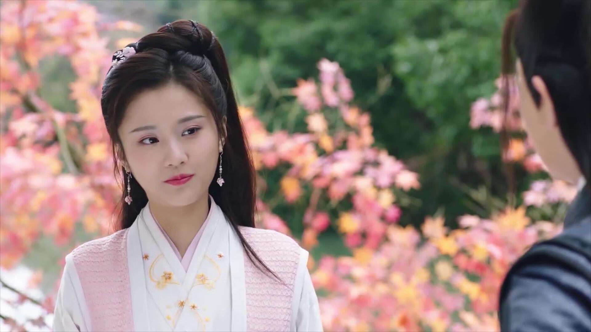 爱游戏在线-轮胎战与逆袭之夜，威廉姆斯如何粉碎哈斯幻想，周冠宇又凭何照亮赛道？